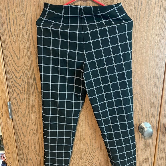 FUN PANTS - Picture 5 of 6